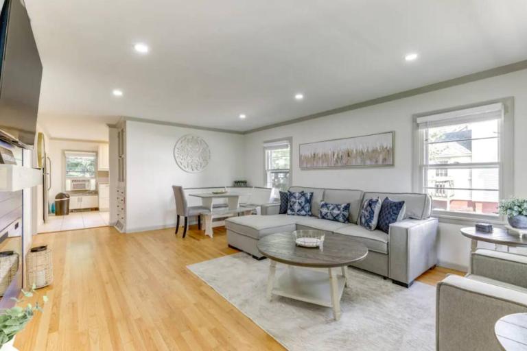 Owls Nest Cozy Westfield Home with Fire Pit - Ferienwohnung Westfield