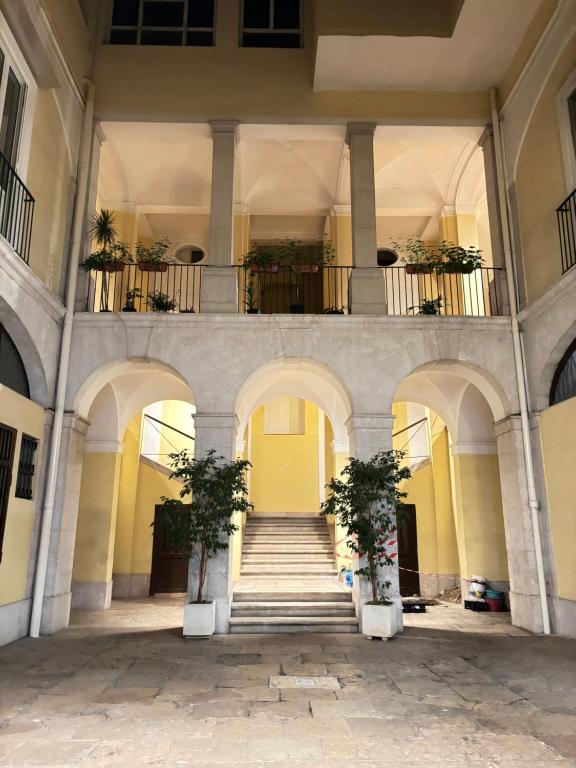 Deattellis House accogliente mansarda in palazzo storico - B&B Campobasso