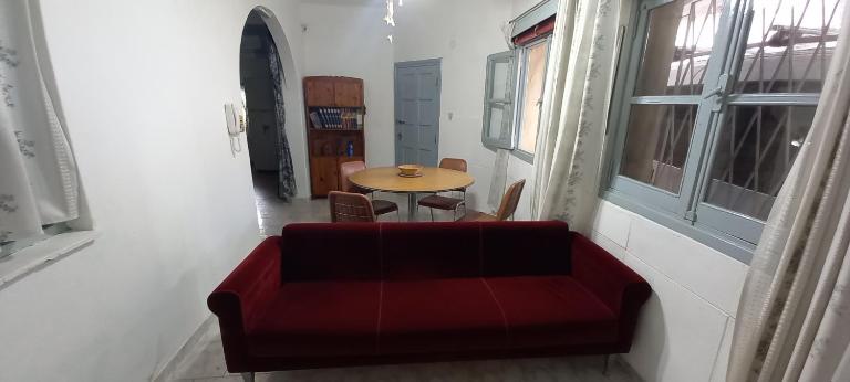 Departamento sobre la ruta en el centro - Ferienwohnung La Falda