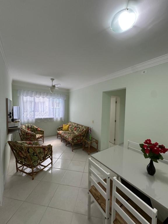 Apartamento Première Praia Grande - 250m da praia - B&B Ubatuba