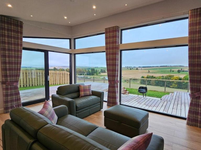 Bennachie Lodge - B&B Huntly