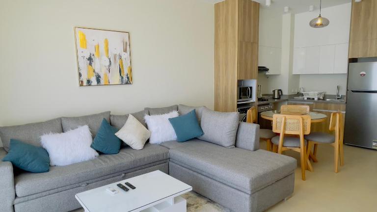 Ollystays Shedwan 1BR Pool & lagoon access - Chambres d'hôtes Hurghada