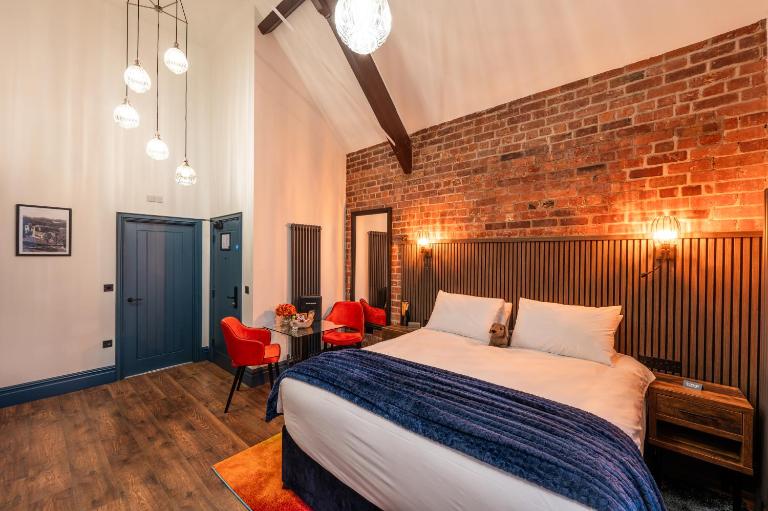 The Old Lyric Hall - A St David Aparthotel - Chambres d'hôtes Barrow in Furness