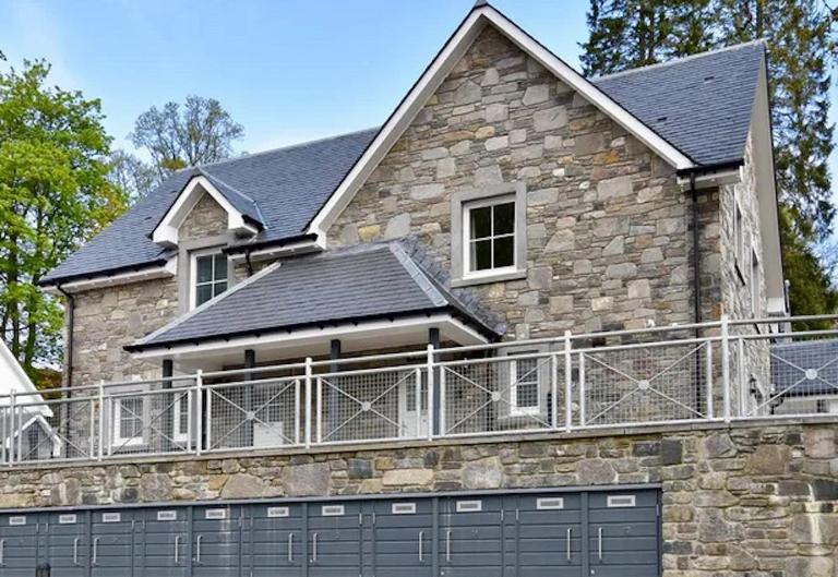 Am Tighndhuin - B&B Killin