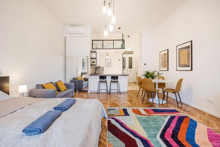 Your charming home at Parliament - Ferienwohnung Budapest
