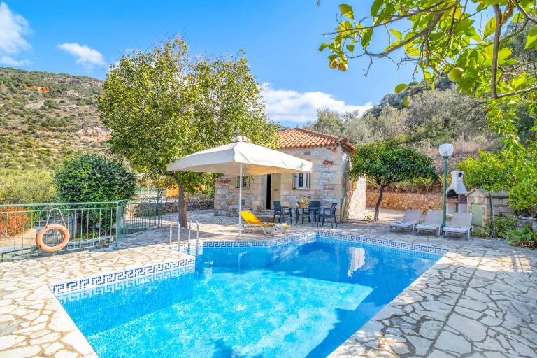 Villa Palataki II - Chambres d'hôtes Kardamyli