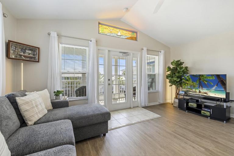 The Marigold House - B&B Cedar Key