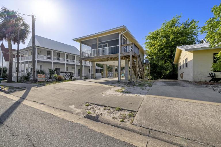 Beach Shack - B&B Cedar Key