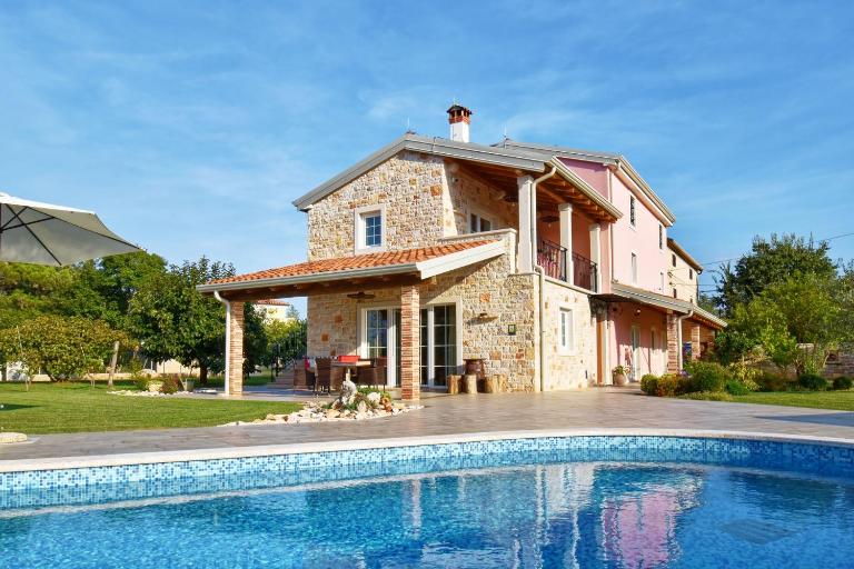 Villa Manuela by Rent Istria - B&B Babići