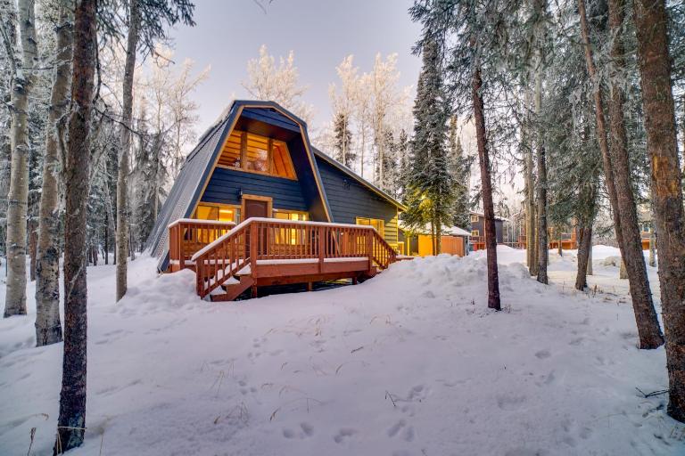 Studio Steps to Kenai River w/ Fire Pit! - B&B Sterling