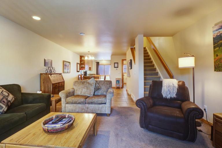 727B Meadow Creek townhouse - B&B Frisco