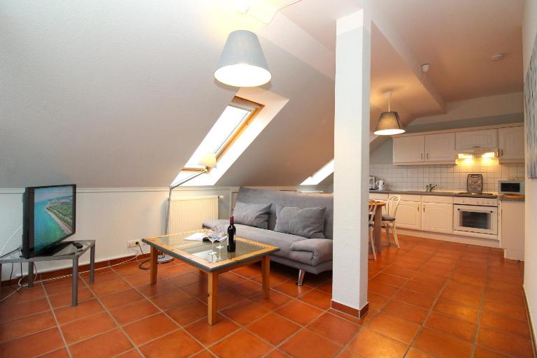 Appartementhaus Sanssouci Fewo 1 "Möwennest" - B&B Ostseebad Kühlungsborn