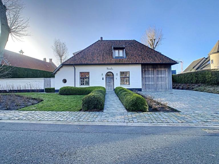 Villa 'THUZEKE te Oostduinkerke - B&B Monoblok