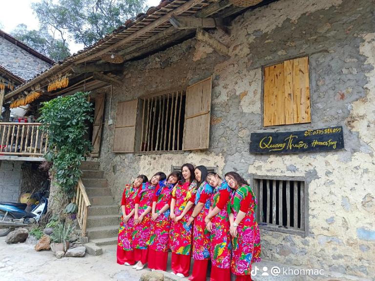 Quang Thuận Bản Giốc Homestay - B&B Thâm Thao