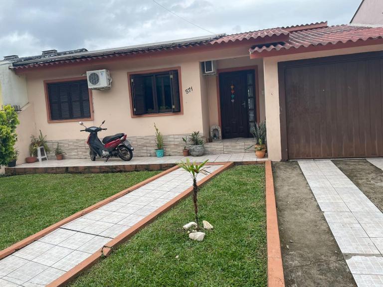 Pousada Familiar da Dani - Casa em São Gabriel com piscina - B&B São Gabriel