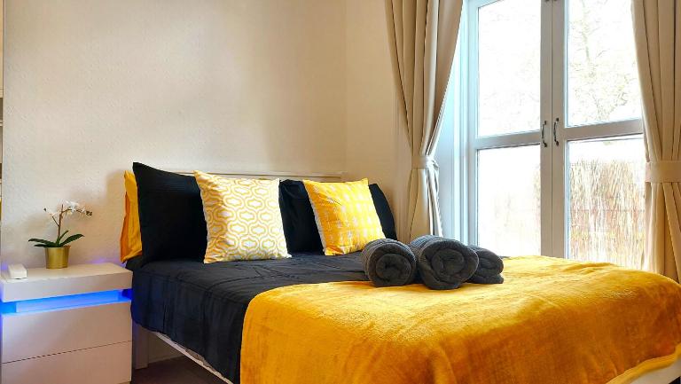 Big Studio with view to park in Camden Kings Cross - B&B Londra