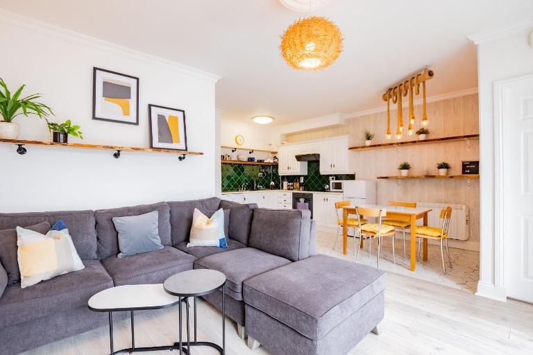 Dockside Haven - Free Parking - B&B Galway