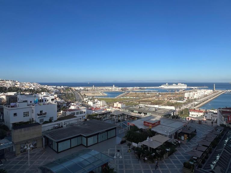 Vue Panoramique Sur La Mer-Centre Ville-Moderne - Chambres d'hôtes Tanger