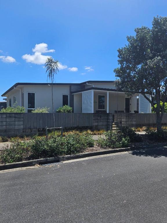 The Kiwi Beach Retreat - B&B Papamoa