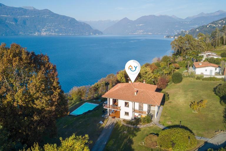 Casa Antonia: Lake Maggiore Villa with Private pool - Happy Rentals - Bed and Breakfast Porto Valtravaglia