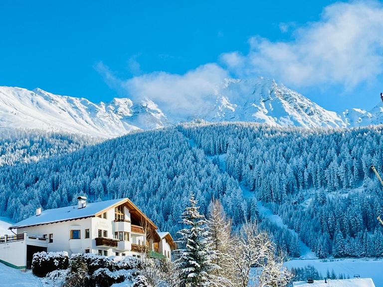 Landhaus Sonnrain Fendels - Auszeit auf 1400m - aktiv und relaxt - B&B Fendels