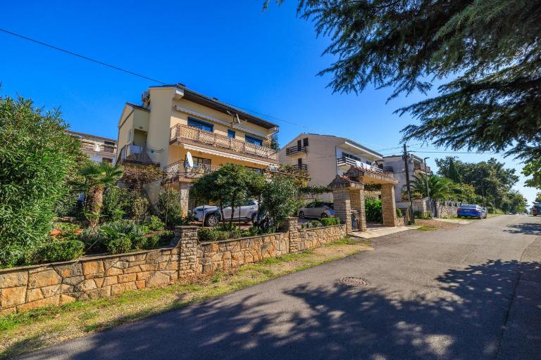 DRAGAN - B&B Dramalj