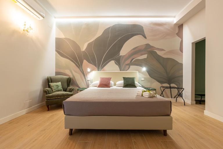 La Casa di MaVì - elegante e spazioso appartamento - B&B Napoli