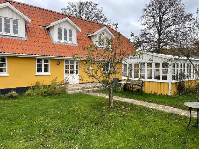 Seneberg - Rooms for rent - B&B Snertinge