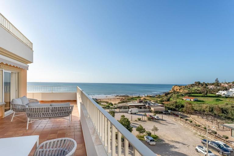 Panoramic Ocean View Balcony 2 BDR by LovelyStay - B&B Armação de Pêra