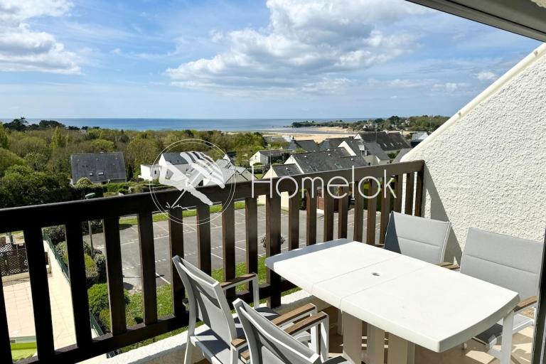 Superbe appartement duplex - Vue mer - Piscine - B&B Guidel