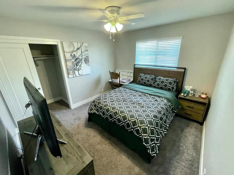 Clubhouse 1316 - Suite 1 in Shared Home - Ferienwohnung Tempe