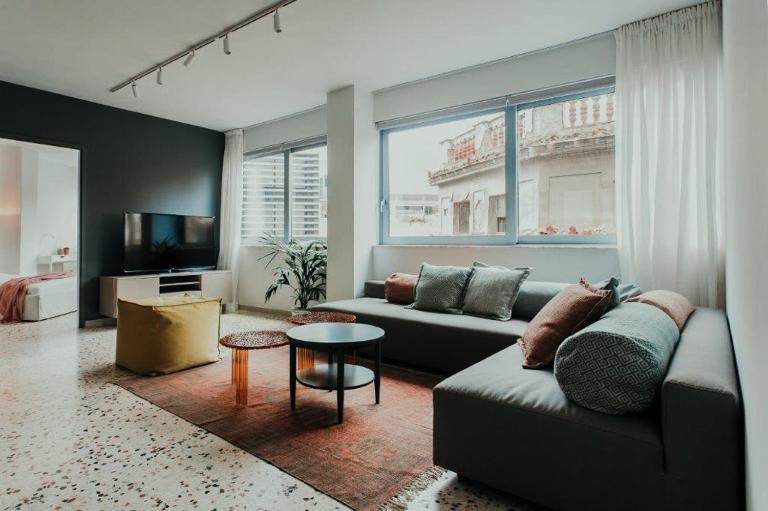 Stylish Suite, by MGM Residencies - B&B Atenas