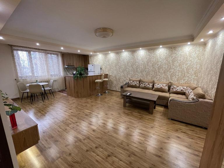 Квартира со всеми удобствами в центре города 53 кв м - Chambres d'hôtes Erevan