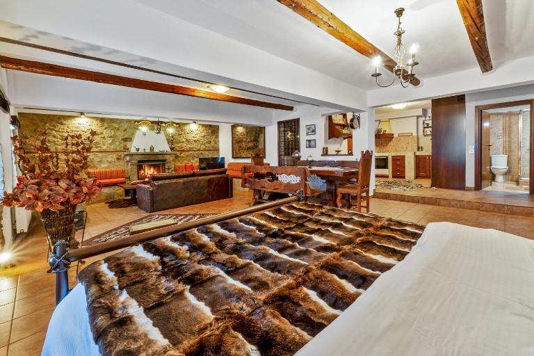 Manor House est. 1890 - B&B Kastoria