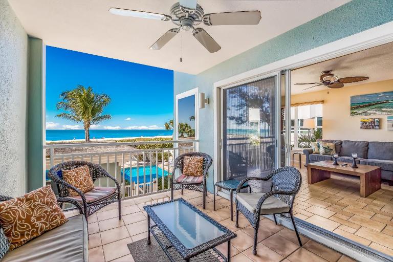 Palm Gables 110 - B&B Holmes Beach