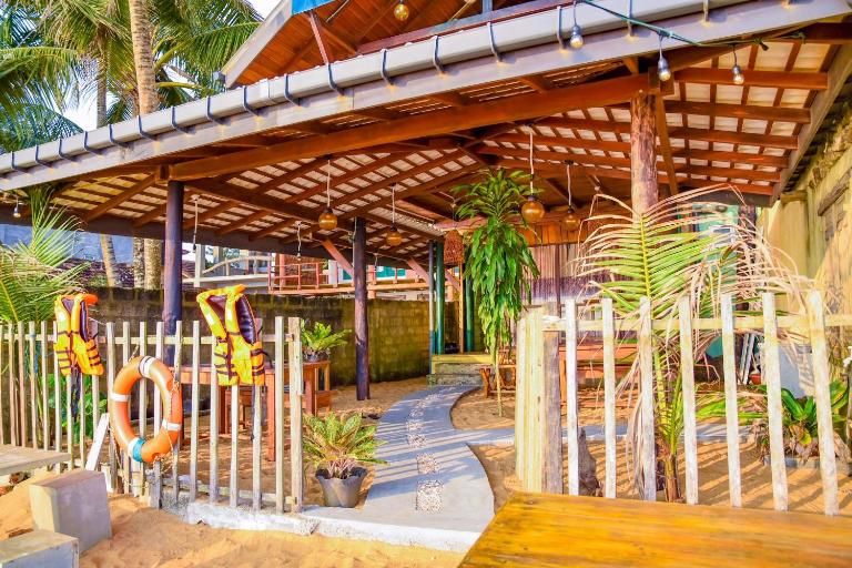 Anju Beach - Bed and Breakfast Galle