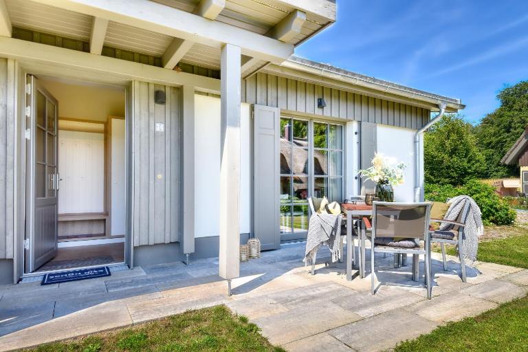 Ferienhaus Vilmblick 34 Feriendorf Klein Stresow Rügen by ruyastay - B&B Putbus