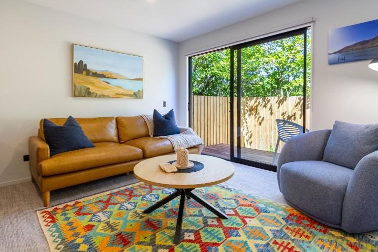 Walk to Canterbury Uni, Has Own Private Car Park - B&B Christchurch