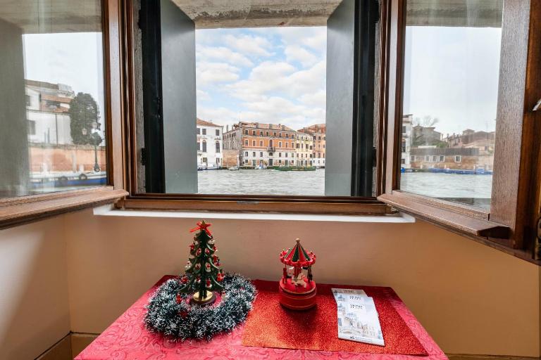 Rubino Flat Canal View - B&B Venice