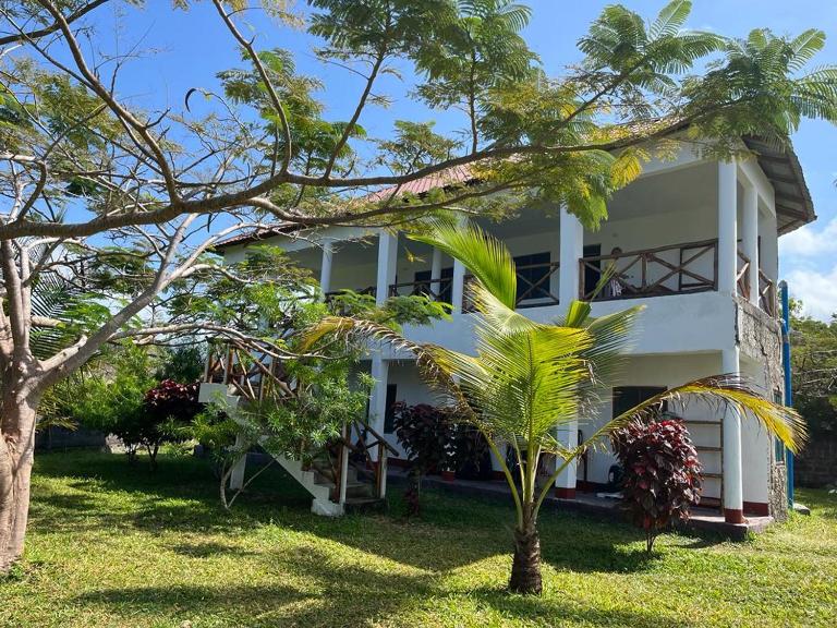 Msafiri House - Ferienwohnung Kizimkazi
