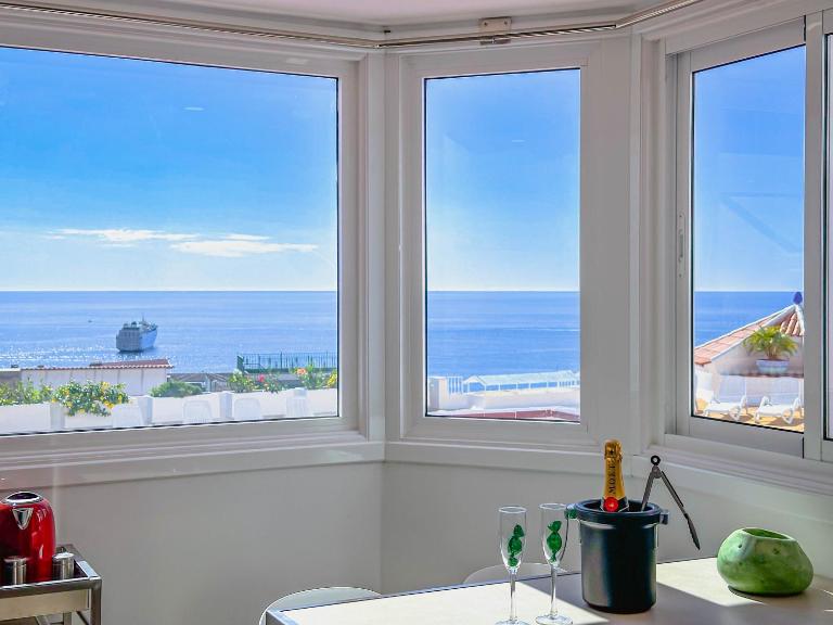 Horizonte 22 Sea view relax in Luxury - Pool - Ferienwohnung Los Cristianos
