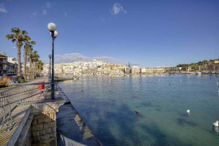 Seaview,Beautiful 3BR Apt 2 - B&B Marsaskala