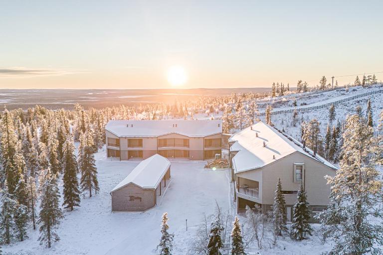 Frost Chalet Ski-in Ski-out by Aavalevi - B&B Levi