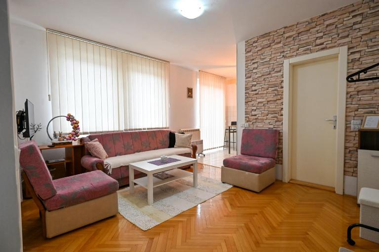 Apartman Dunja - Chambres d'hôtes Kraljevo