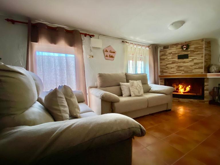 La Cueva deLola - B&B Alcalá del Júcar