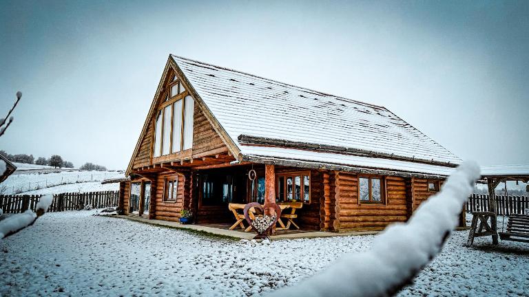 Cabana Huta Slavia - B&B Şinteu