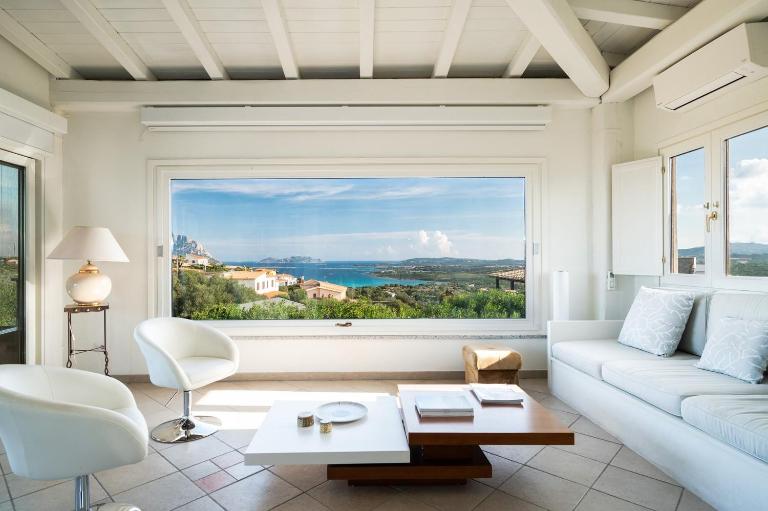 Villa Aurazure by Klodge - B&B Olbia