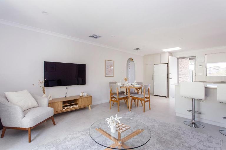 Maylands Riverside City Retreat - B&B Perth