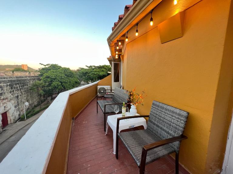 Lovely Duplex with balcony! - Ferienwohnung Cartagena
