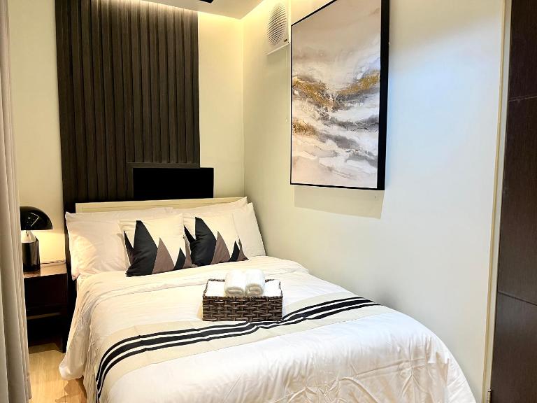 BGC 1BR, Steps to Venice Mall, 300Mbps Fiber, Balcony, Pool 19J - Ferienwohnung Manila